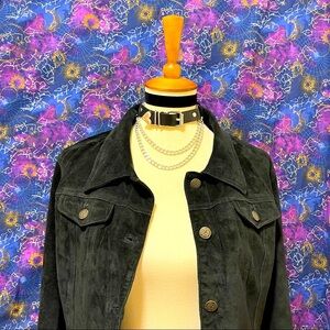 🌈 Lovely midnight Vintage suede jacket